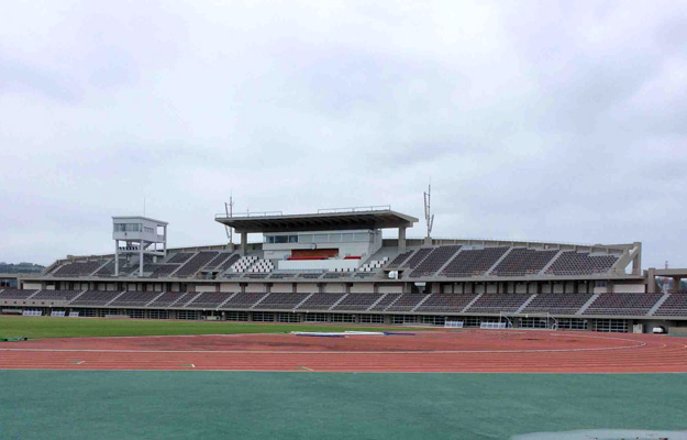 沖縄県総合運動公園 陸上競技場